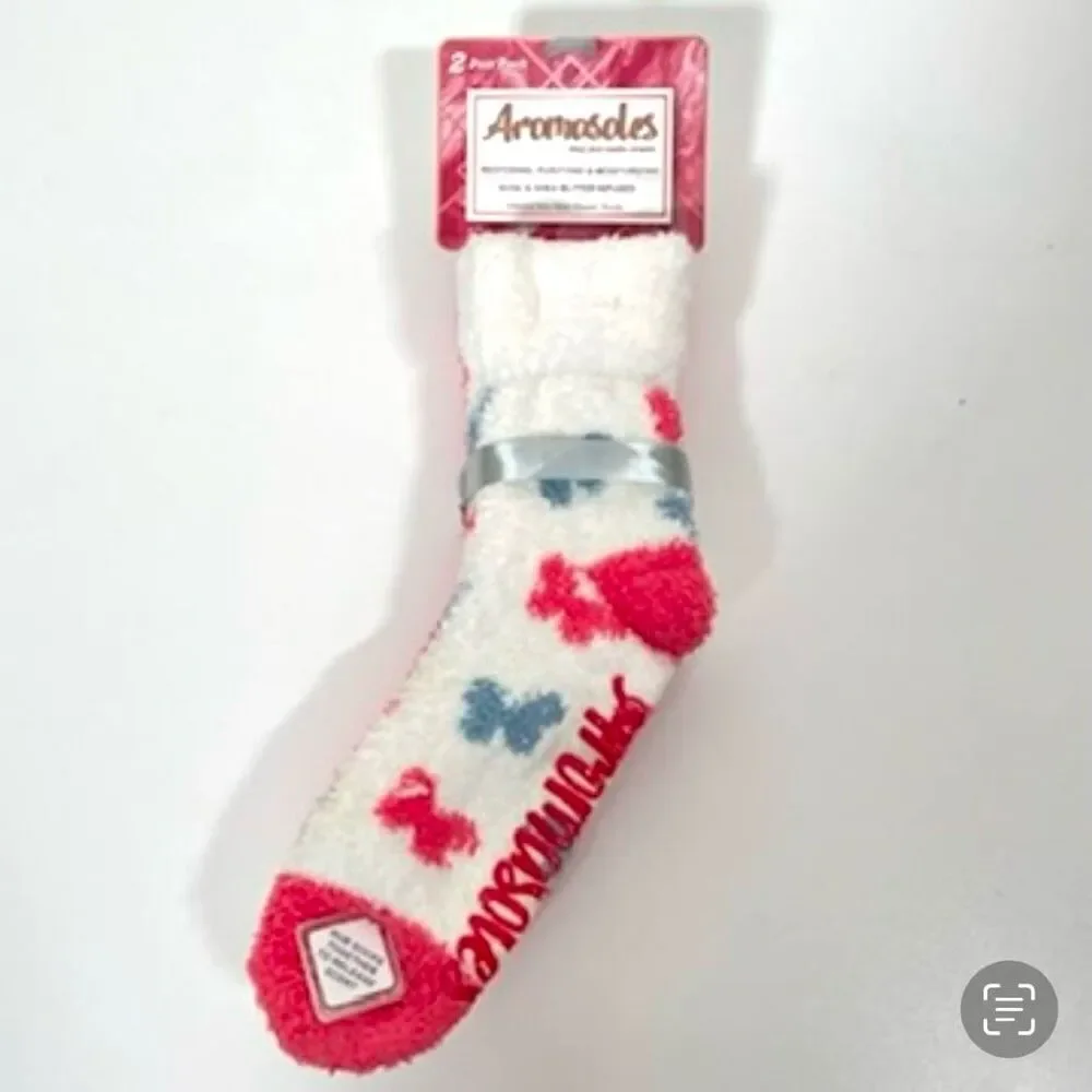 NWT Aromasoles 2 Pair Pack Rose & Shea Butter infused Non Skid Slippers Socks